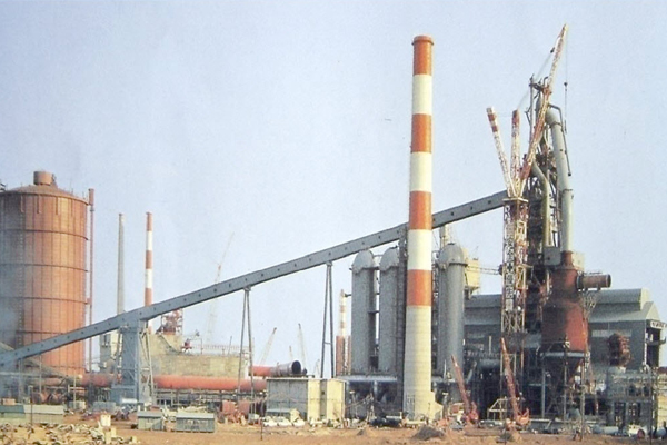 帶式(shi)輸送機